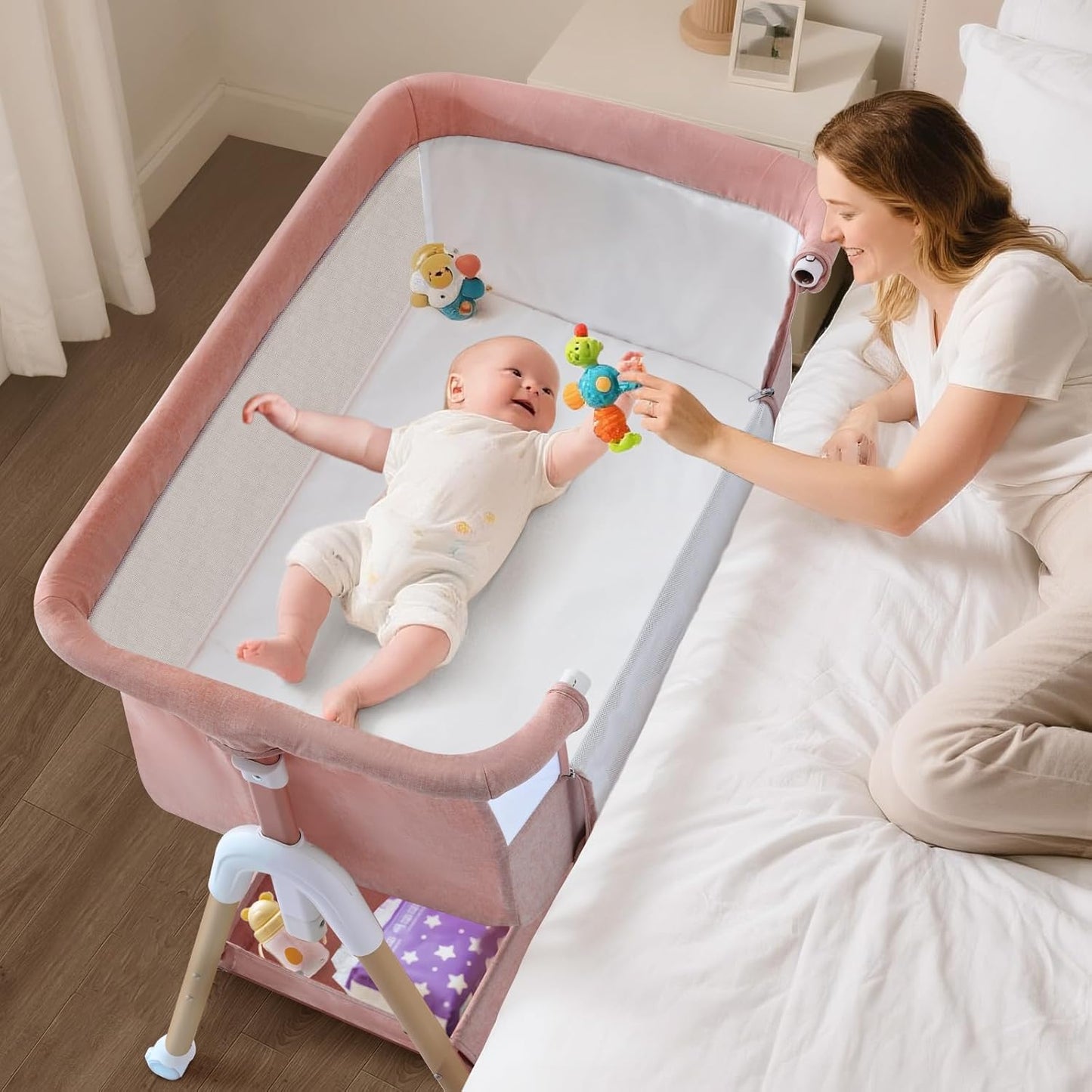 3 in 1 Baby beside Crib for Babies from Birth to 9Kg, Portable Baby Cot Bed Travel Baby Bassinet Bedside Crib Adjustable Height & Incline 4 Lockable Wheels Baby Co-Sleeper for Newborn Infant Pink